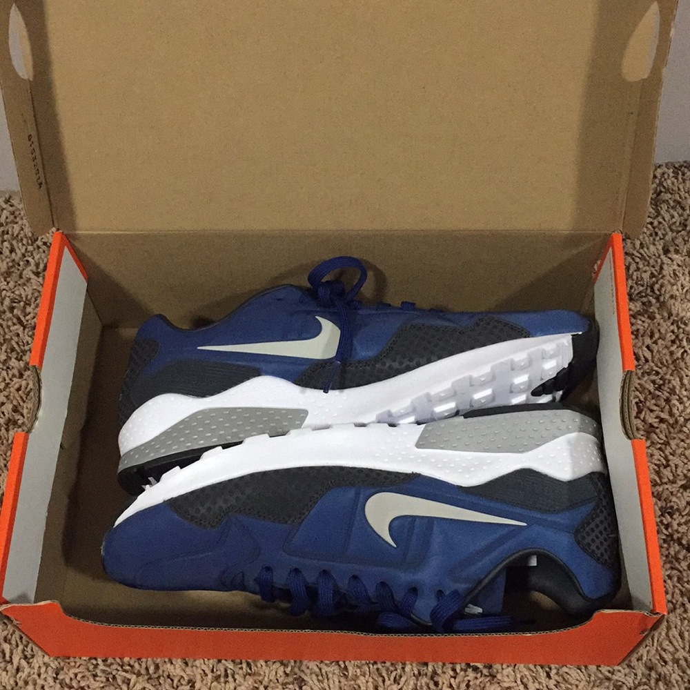 Men’s Nike athletic shoes